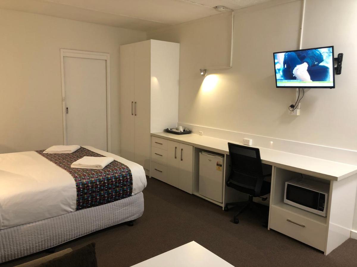 Parkside Inn Motel Мелбърн Екстериор снимка