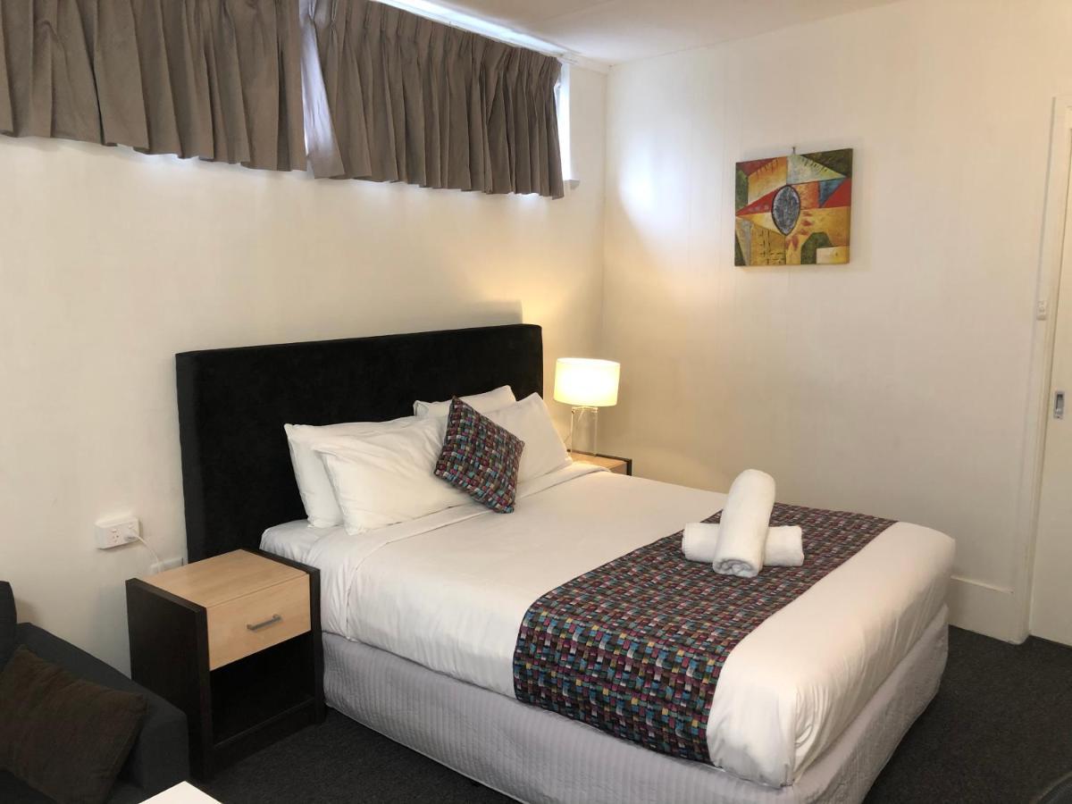 Parkside Inn Motel Мелбърн Екстериор снимка
