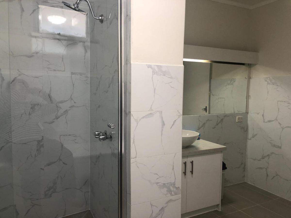 Parkside Inn Motel Мелбърн Екстериор снимка