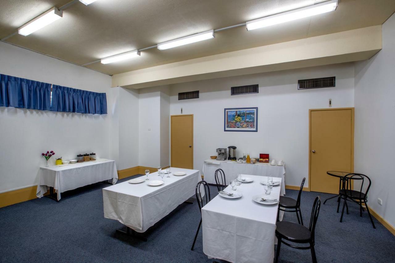 Parkside Inn Motel Мелбърн Екстериор снимка