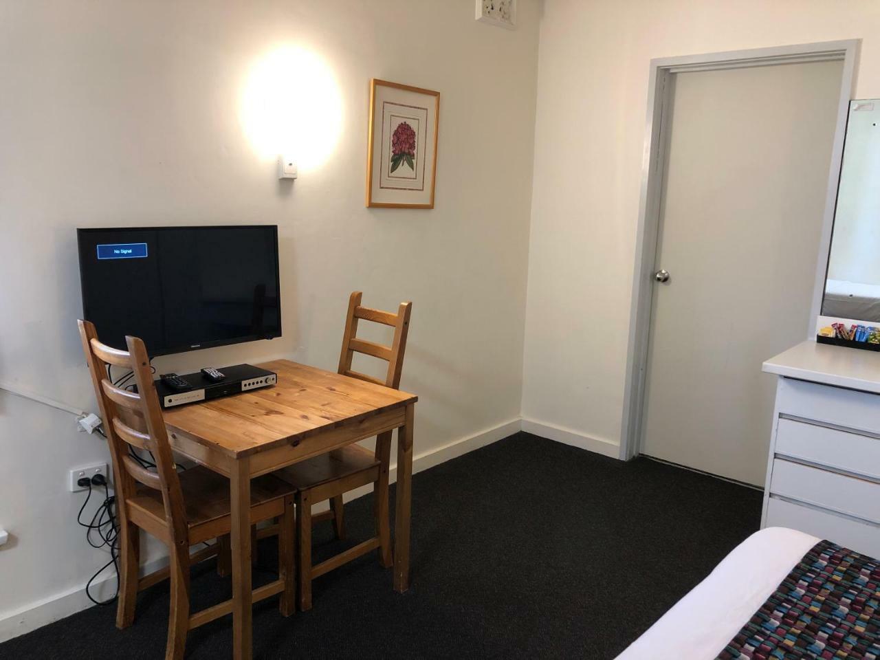 Parkside Inn Motel Мелбърн Екстериор снимка